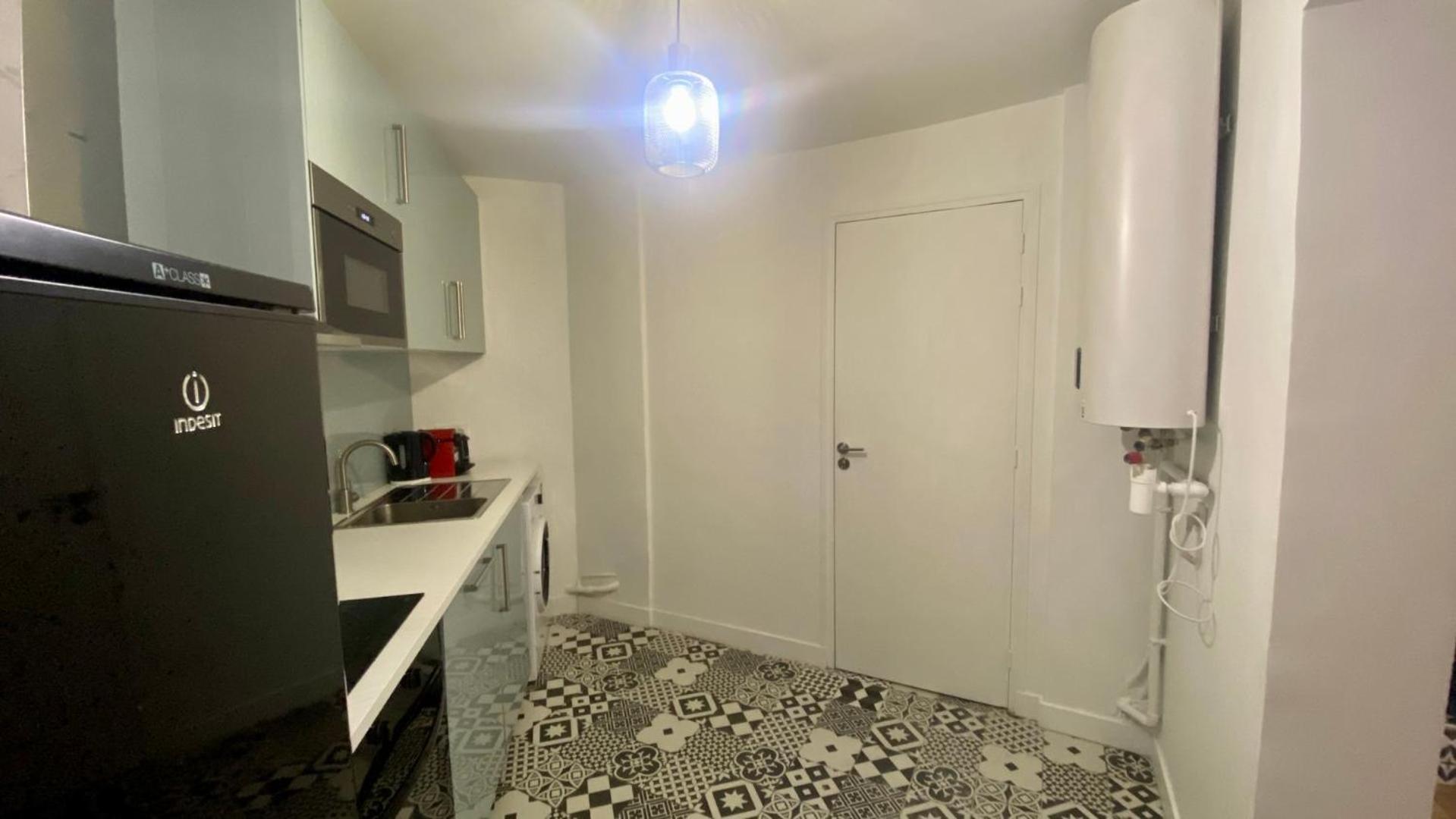 Appartement Lumineux Proche Saint-Lazare - 8P ปารีส ภายนอก รูปภาพ